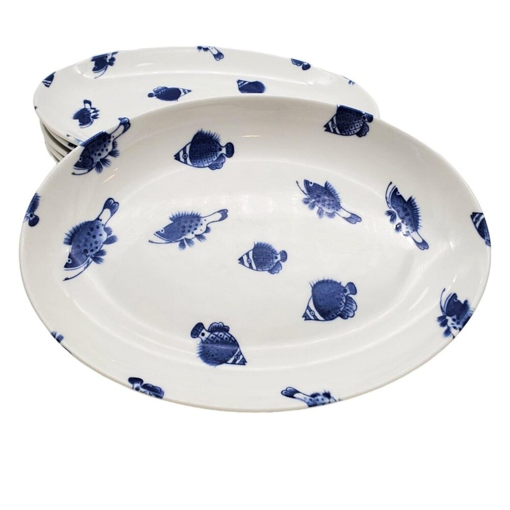 Crate & Barrel Fish Blue White Oval Ceramic Platter‎ 1 pc Serving Dish Nautical